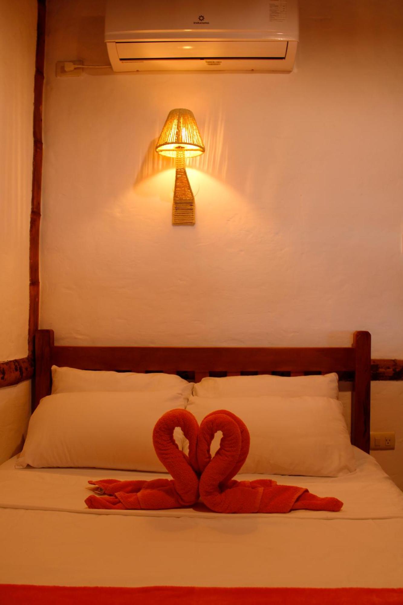 Hanga Roa Hotel Montañita المظهر الخارجي الصورة