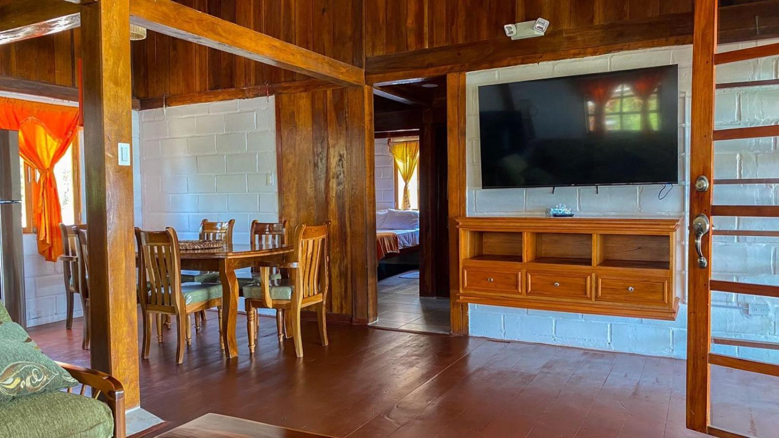 Hanga Roa Hotel Montañita الغرفة الصورة